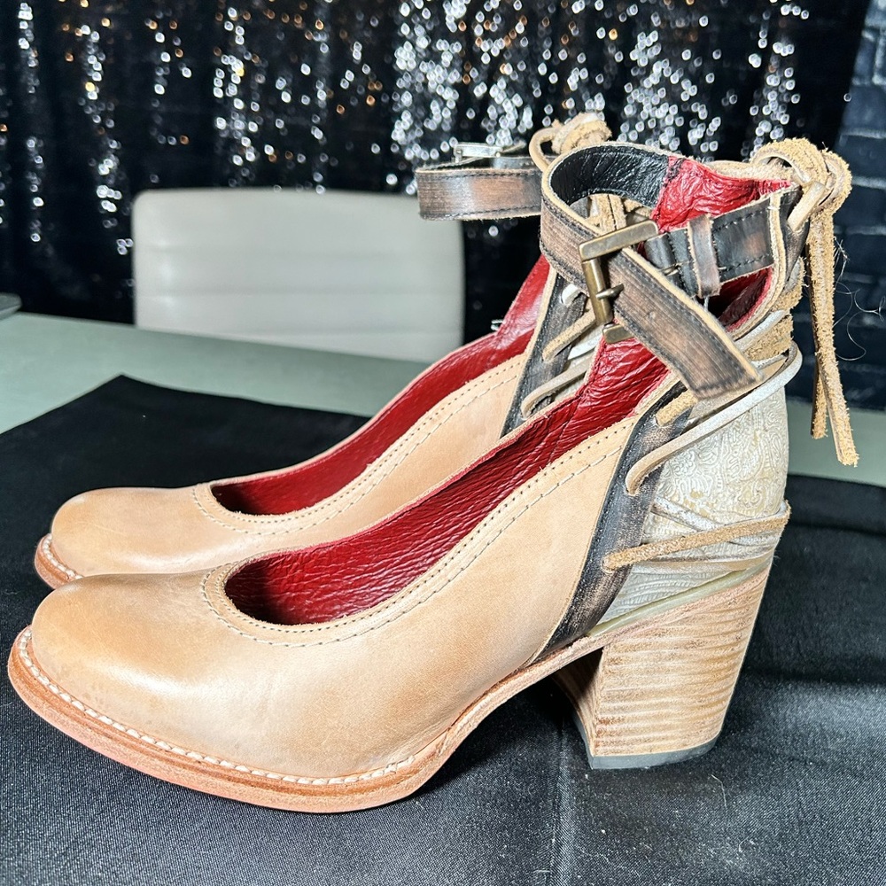Freebird raeanne Leather Heels size 8